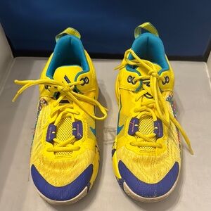 Nike youth size‎ 5 Boys Yellow and Blue Sneakers